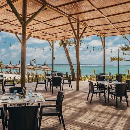 Crystals Beach Resort Belle Mare, A Member Of Radisson Individuals Palmar Exterior foto
