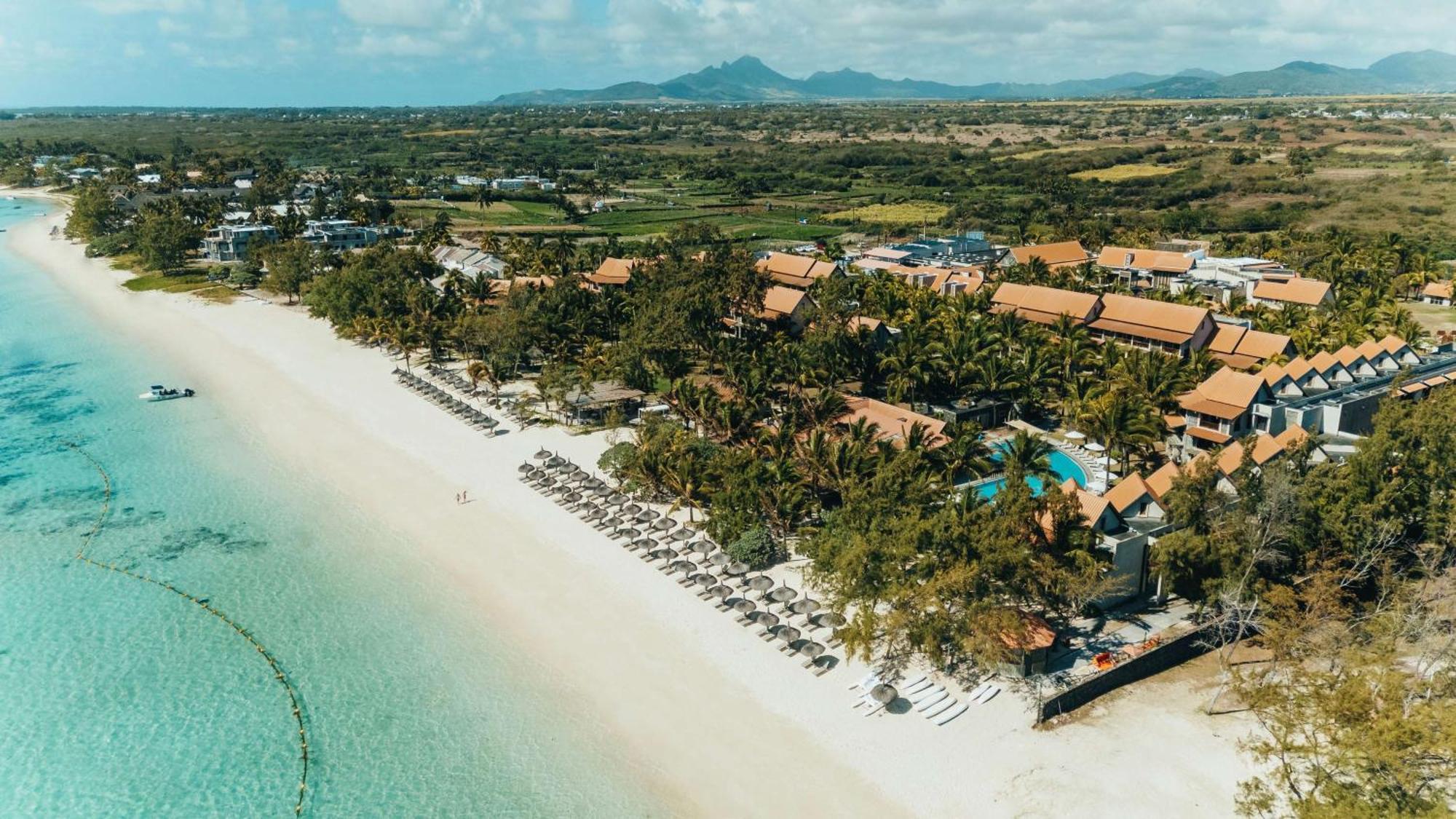 Crystals Beach Resort Belle Mare, A Member Of Radisson Individuals Palmar Exterior foto