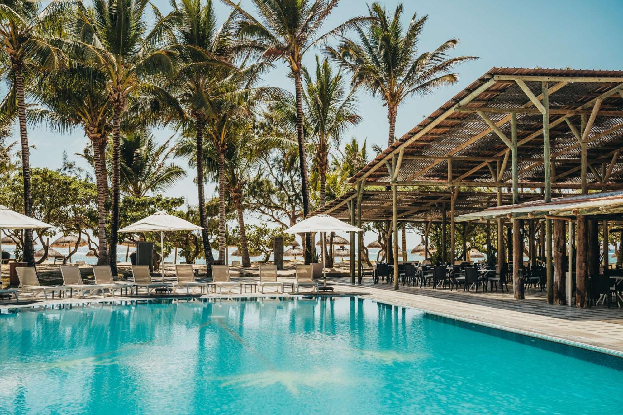 Crystals Beach Resort Belle Mare, A Member Of Radisson Individuals Palmar Exterior foto