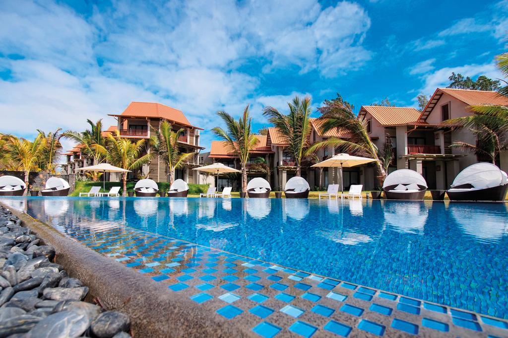 Crystals Beach Resort Belle Mare, A Member Of Radisson Individuals Palmar Exterior foto